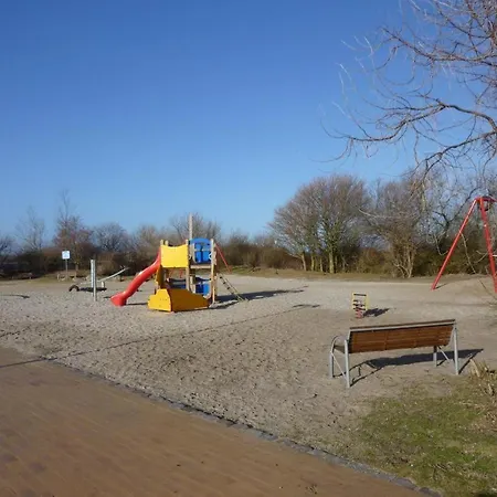 Апартаменты Ostseeblick Direkt Am Suedstrand - Mit Strandkorb Фемарн